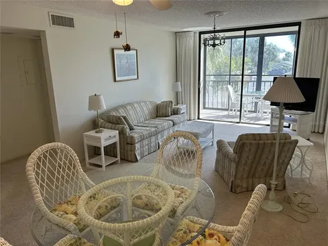 1316 Pasadena Avenue S South Pasadena FL 33707