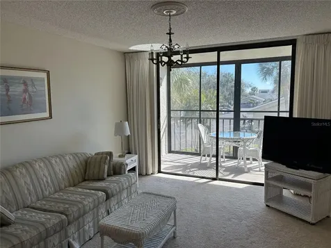 1316 Pasadena Avenue S South Pasadena FL 33707