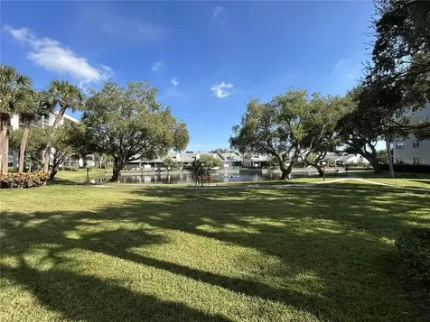 1316 Pasadena Avenue S South Pasadena FL 33707