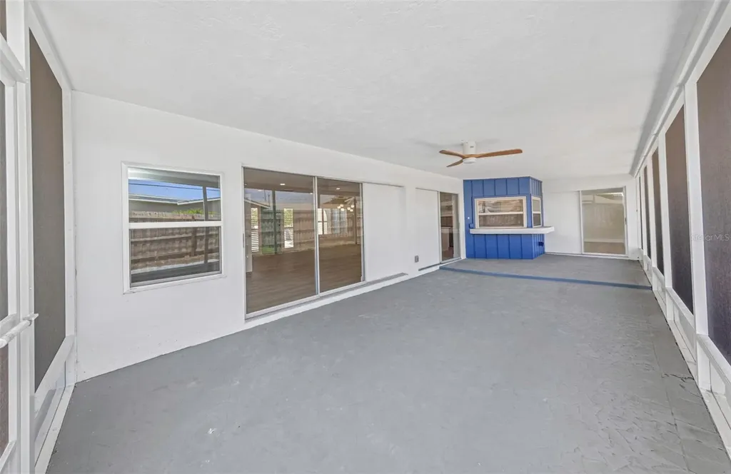 1949 Dolphin Boulevard S St Petersburg FL 33707