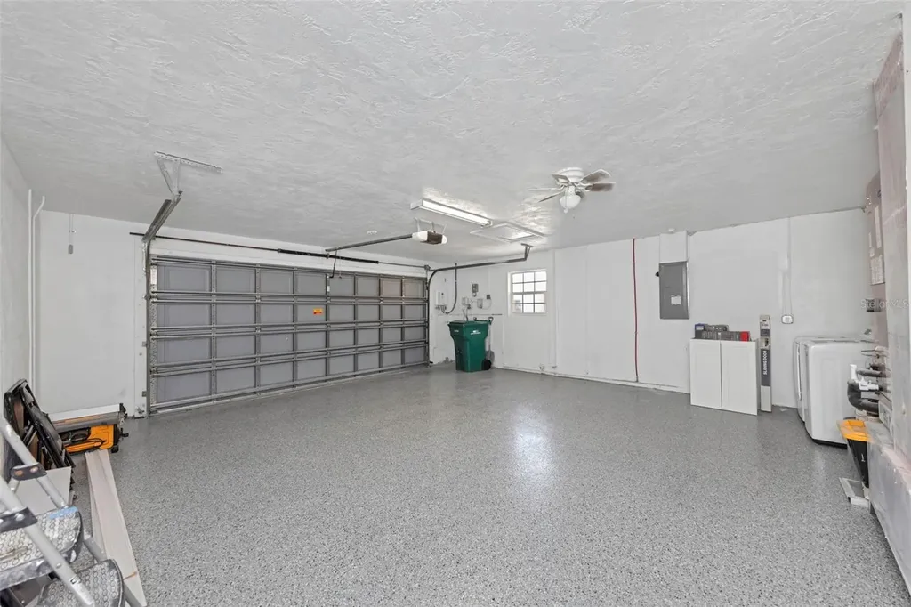 1949 Dolphin Boulevard S St Petersburg FL 33707
