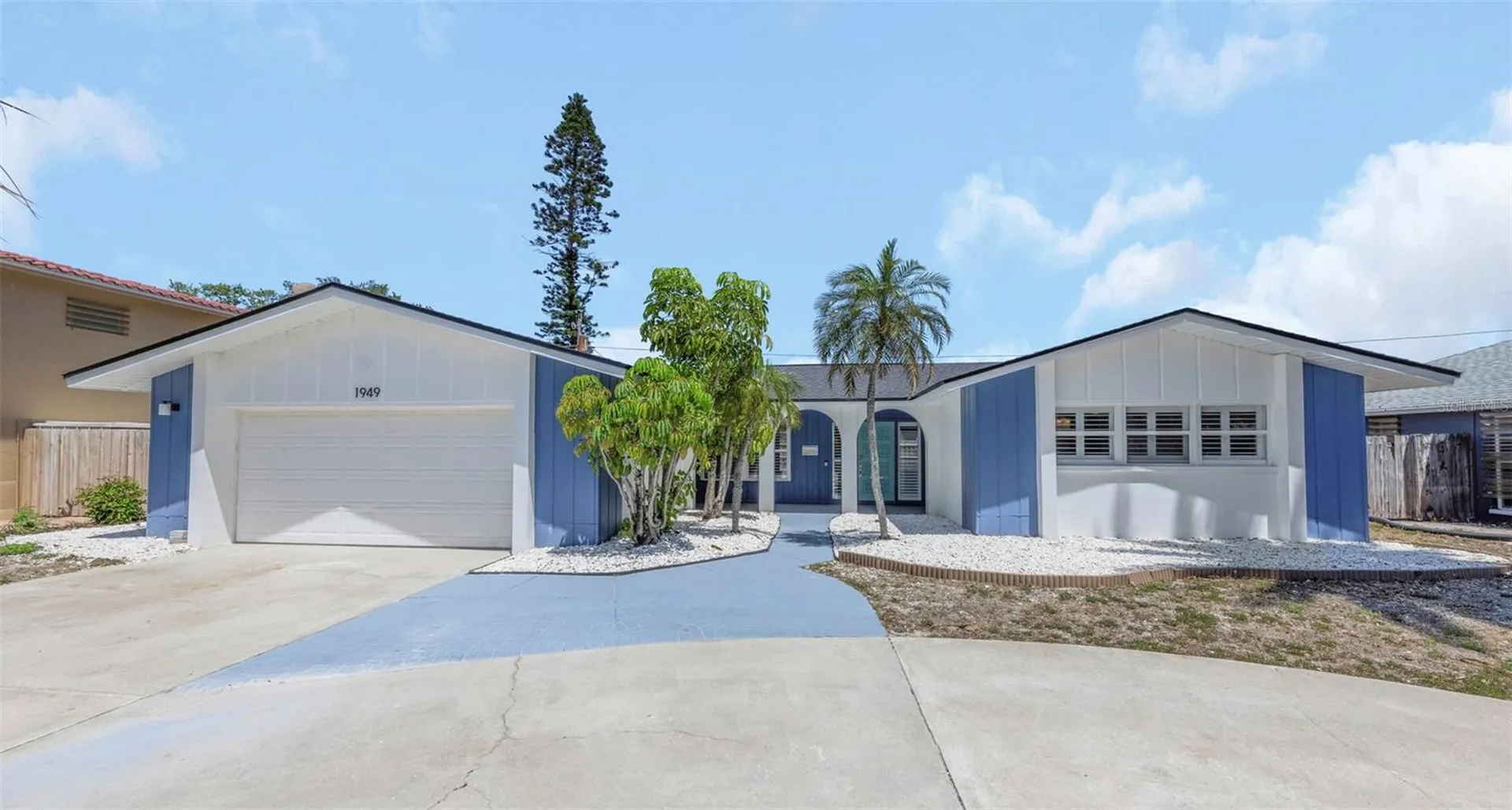 1949 Dolphin Boulevard S St Petersburg FL 33707