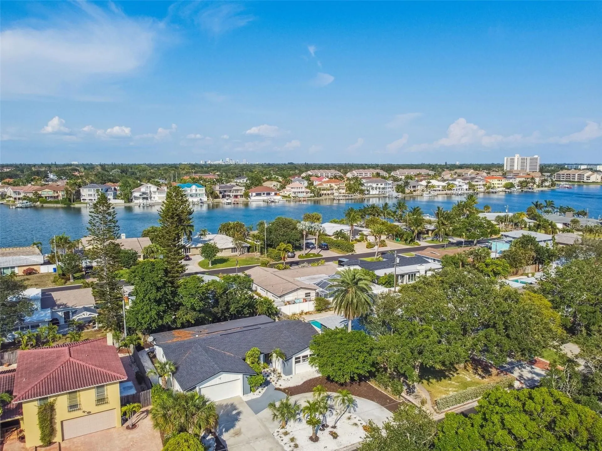 1949 Dolphin Boulevard S St Petersburg FL 33707