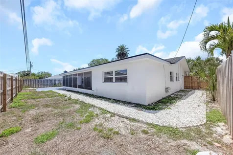 1949 Dolphin Boulevard S St Petersburg FL 33707