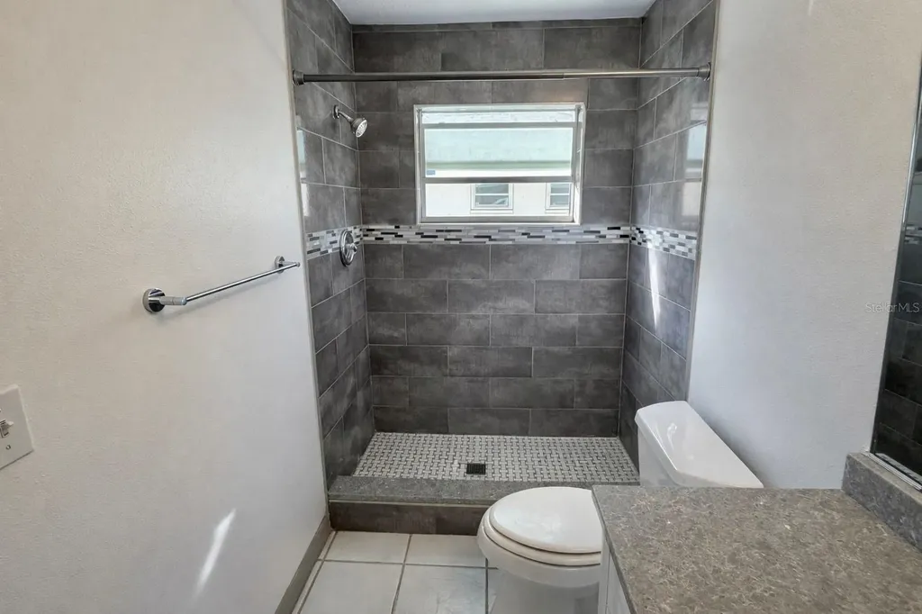 3364 Ramblewood Way Sarasota FL 34237