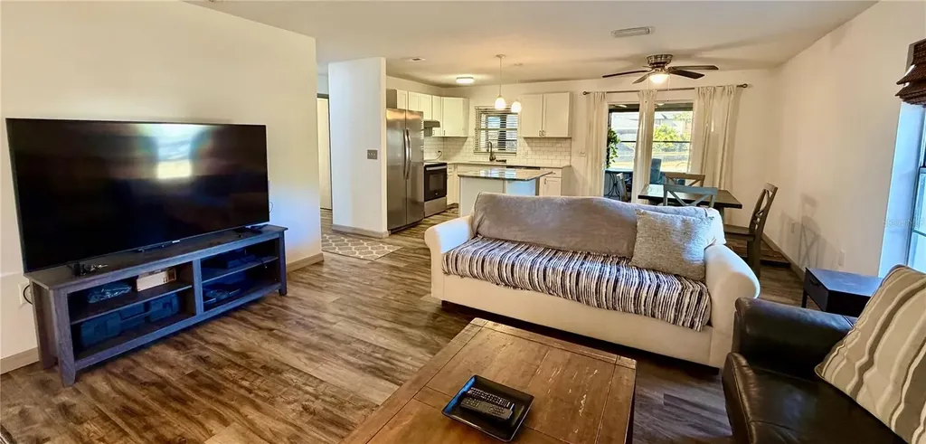 3364 Ramblewood Way Sarasota FL 34237