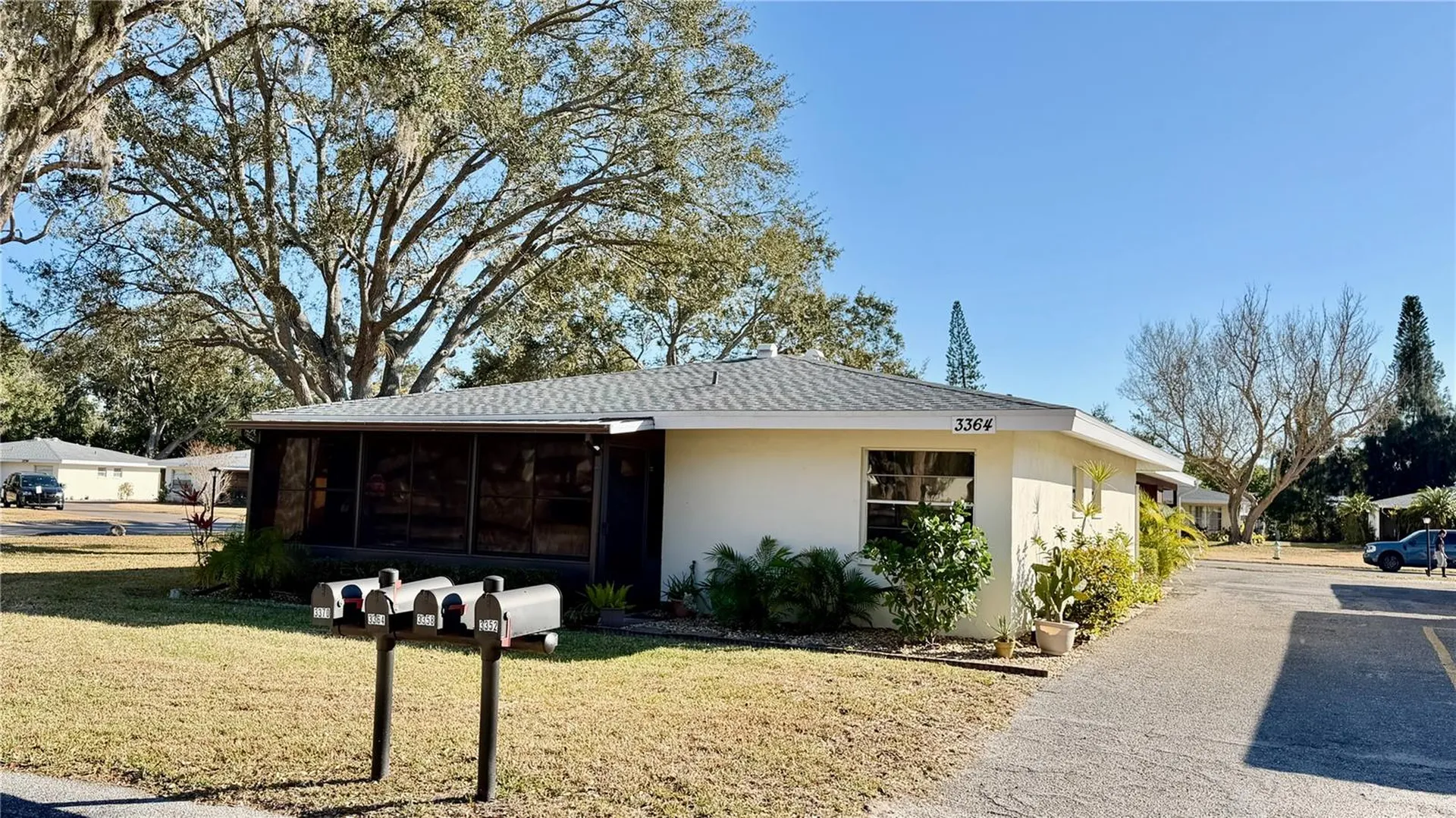 3364 Ramblewood Way Sarasota FL 34237
