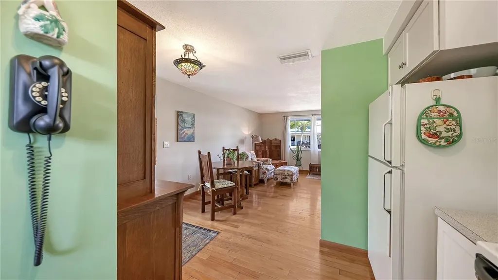 5343 Barbarossa Avenue Sarasota FL 34235