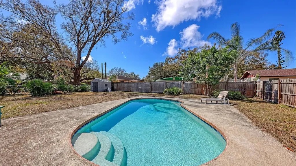 5343 Barbarossa Avenue Sarasota FL 34235