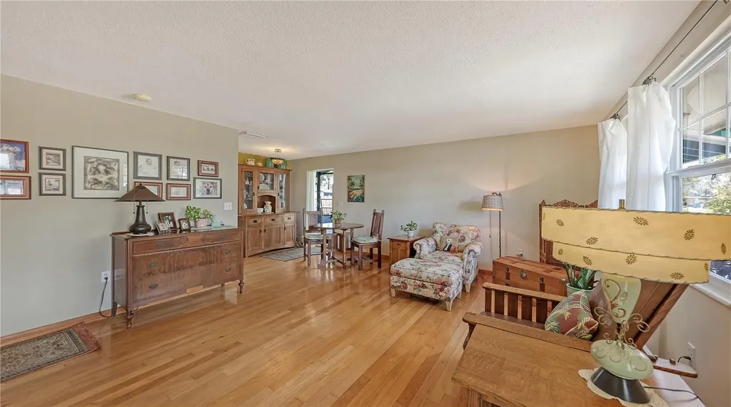5343 Barbarossa Avenue Sarasota FL 34235