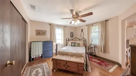 5343 Barbarossa Avenue Sarasota FL 34235