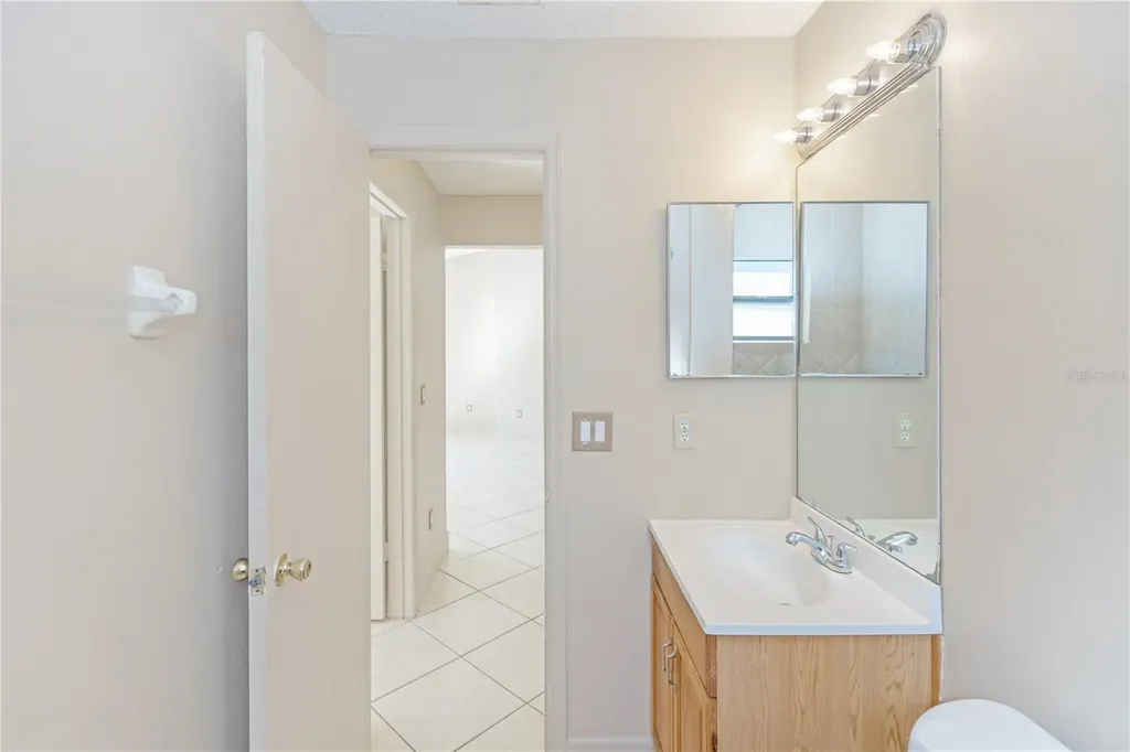1073 Humphrey Boulevard Deltona FL 32738