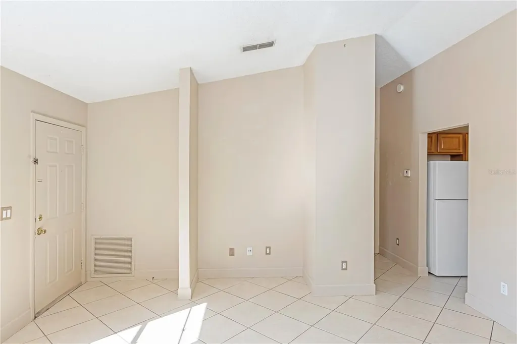 1073 Humphrey Boulevard Deltona FL 32738