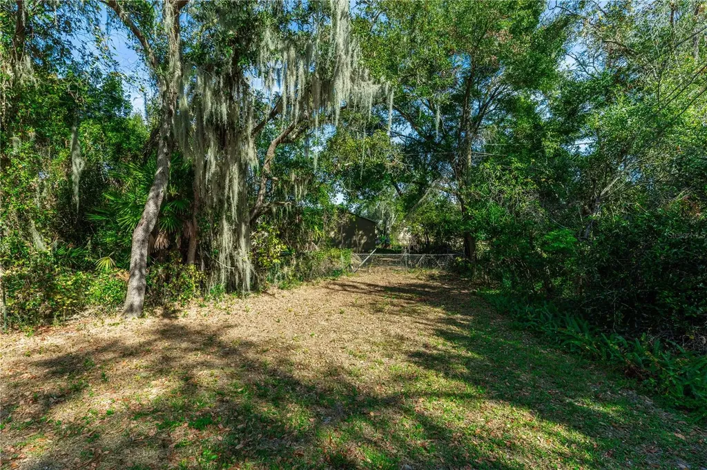 1073 Humphrey Boulevard Deltona FL 32738