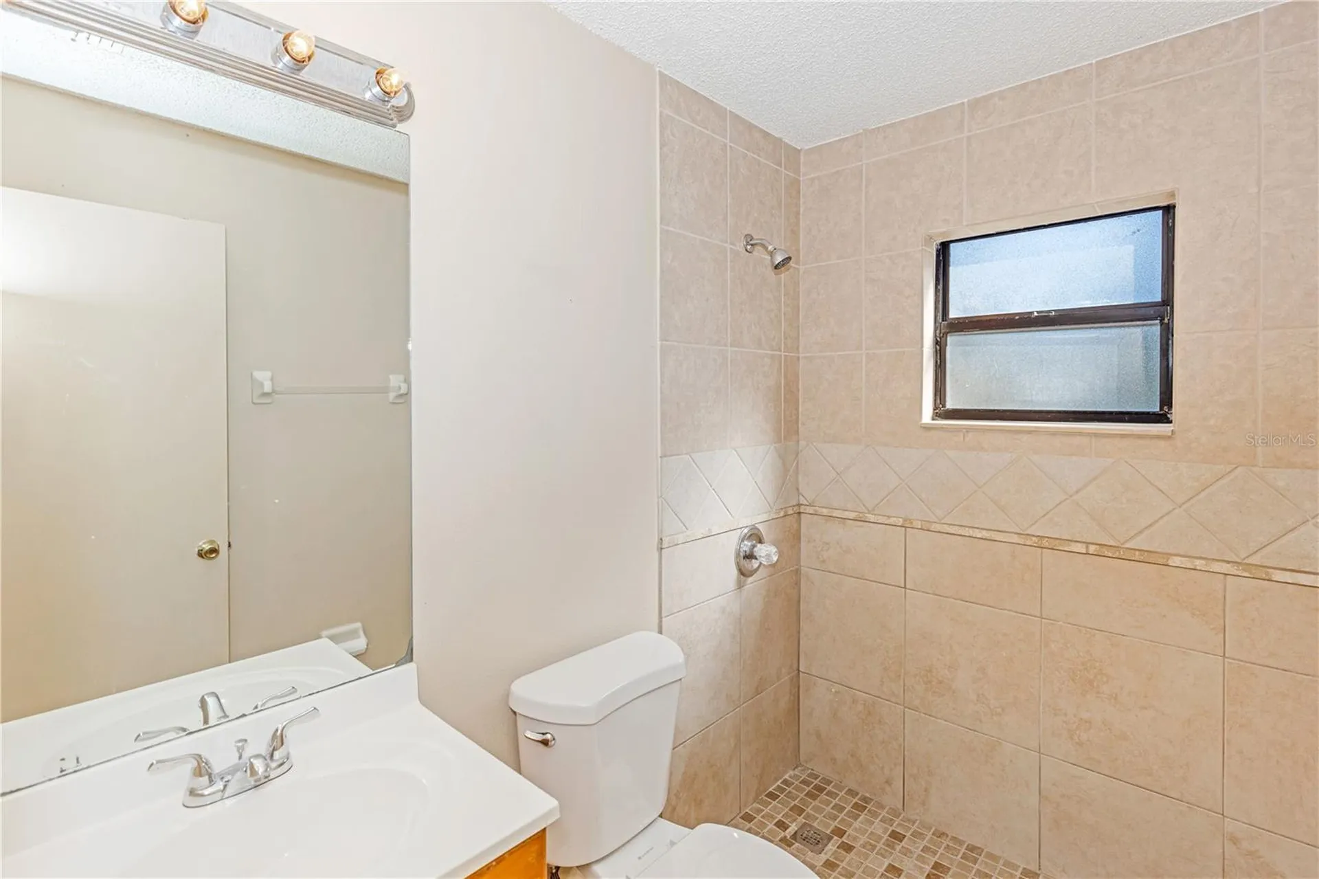 1073 Humphrey Boulevard Deltona FL 32738