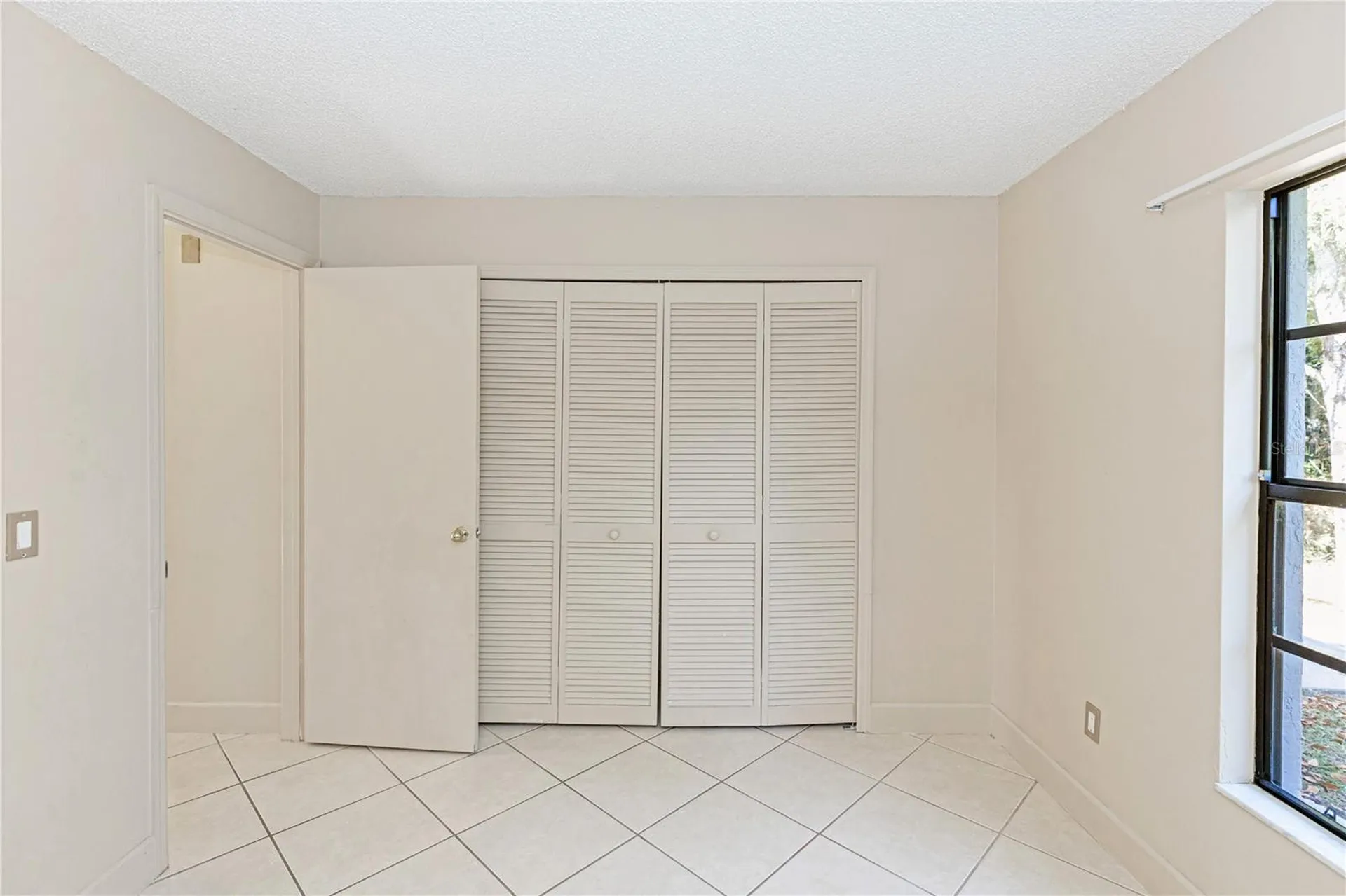 1073 Humphrey Boulevard Deltona FL 32738