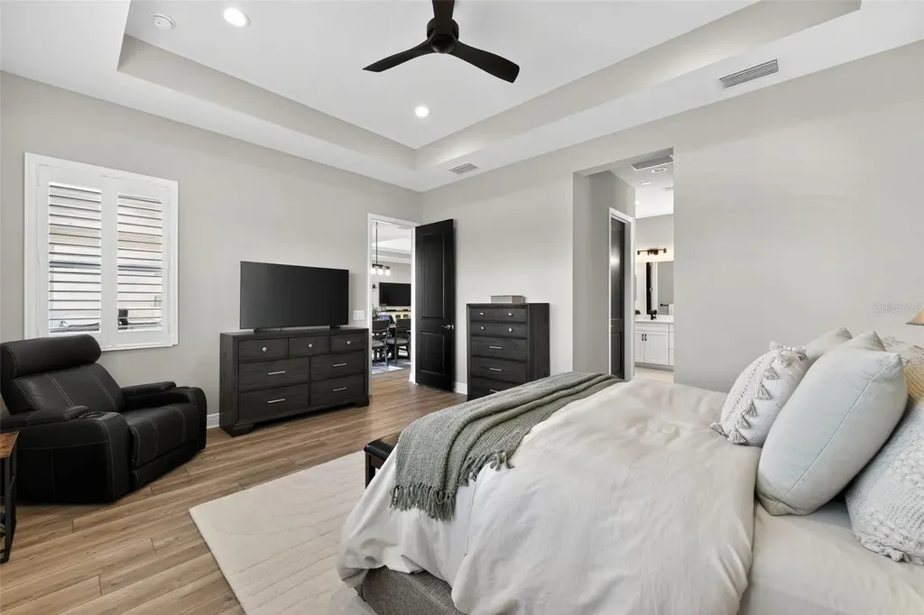 10253 Canaveral Circle Sarasota FL 34241