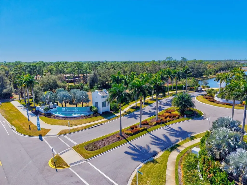 10253 Canaveral Circle Sarasota FL 34241