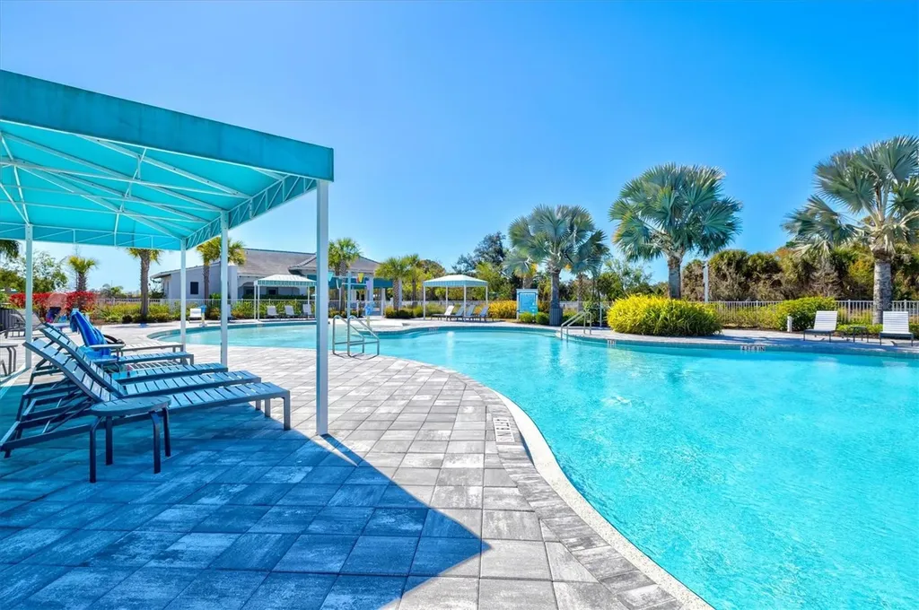 10253 Canaveral Circle Sarasota FL 34241