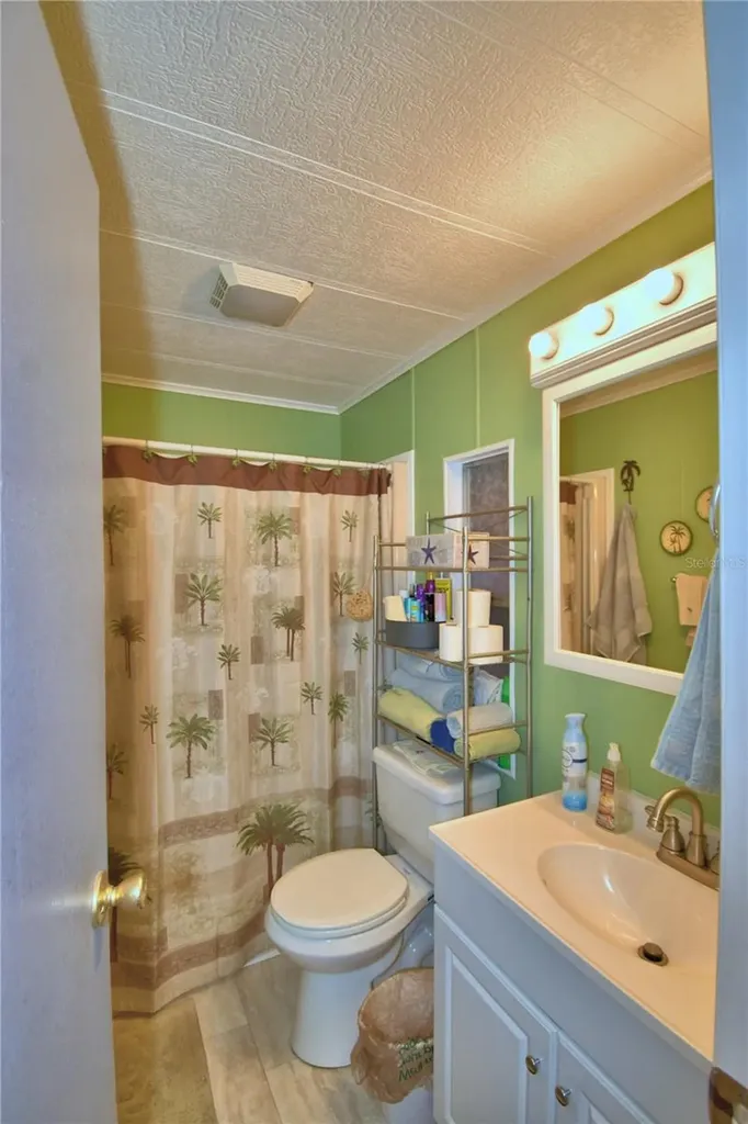 4056 Rolling Oaks Drive Winter Haven FL 33880