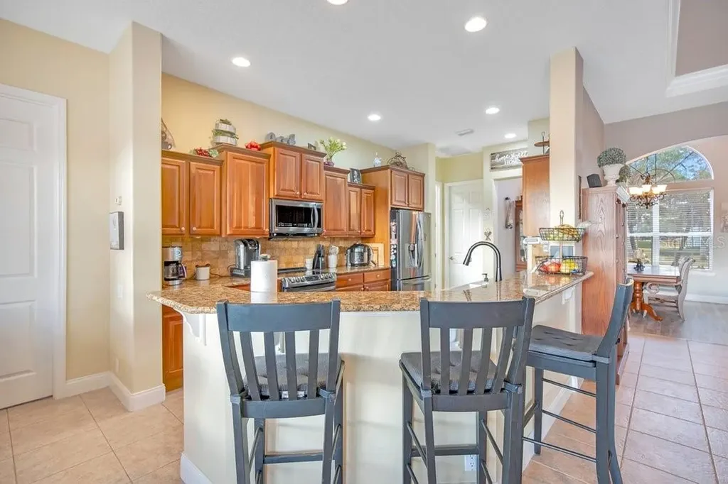 353 Hammock Oak Circle Debary FL 32713
