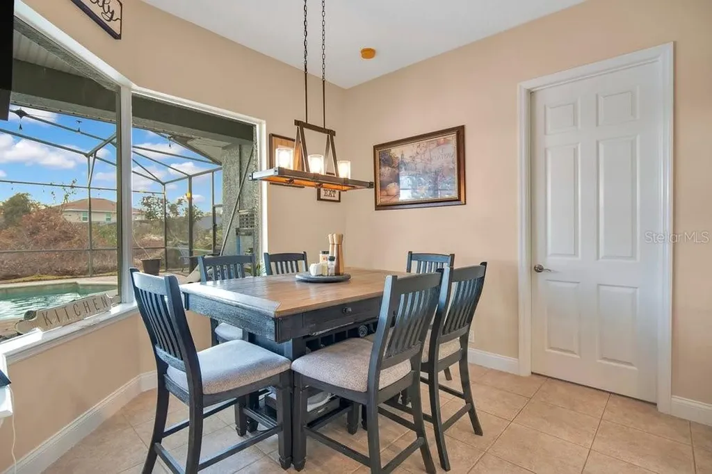 353 Hammock Oak Circle Debary FL 32713