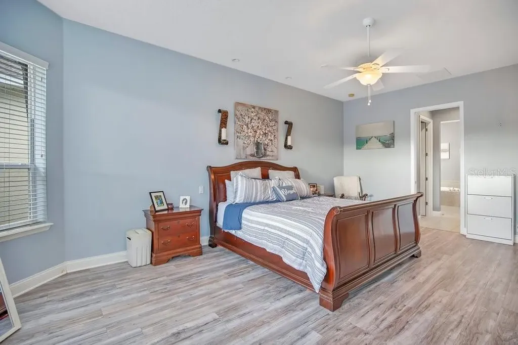 353 Hammock Oak Circle Debary FL 32713