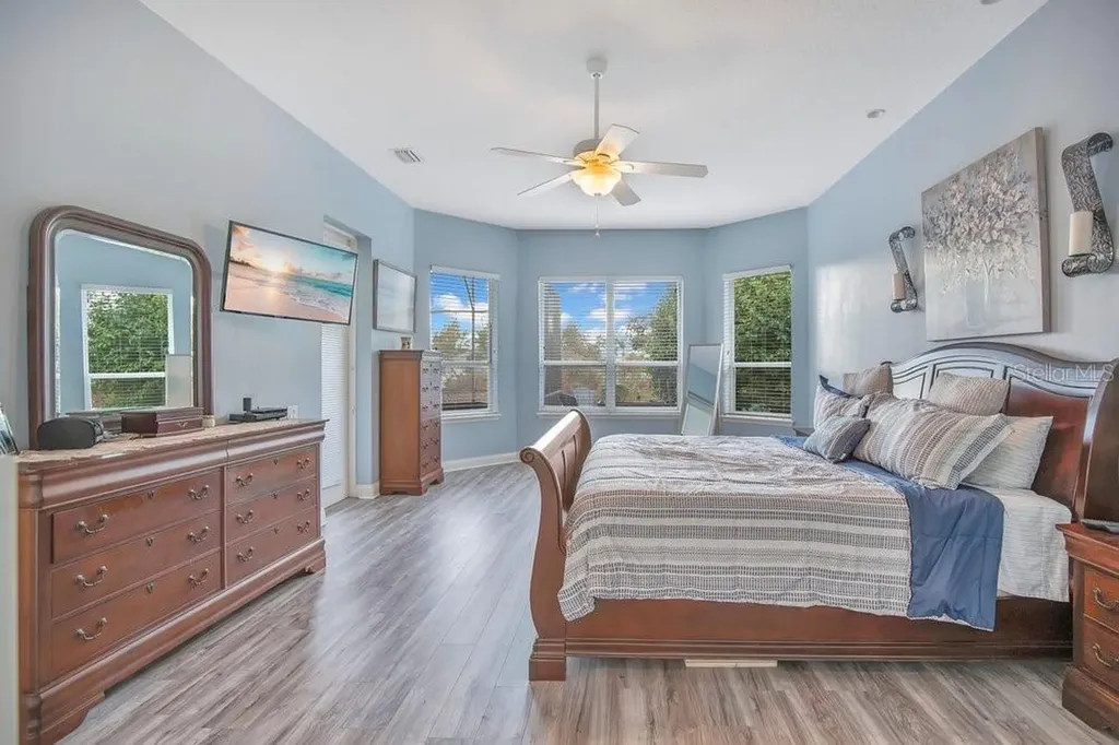353 Hammock Oak Circle Debary FL 32713