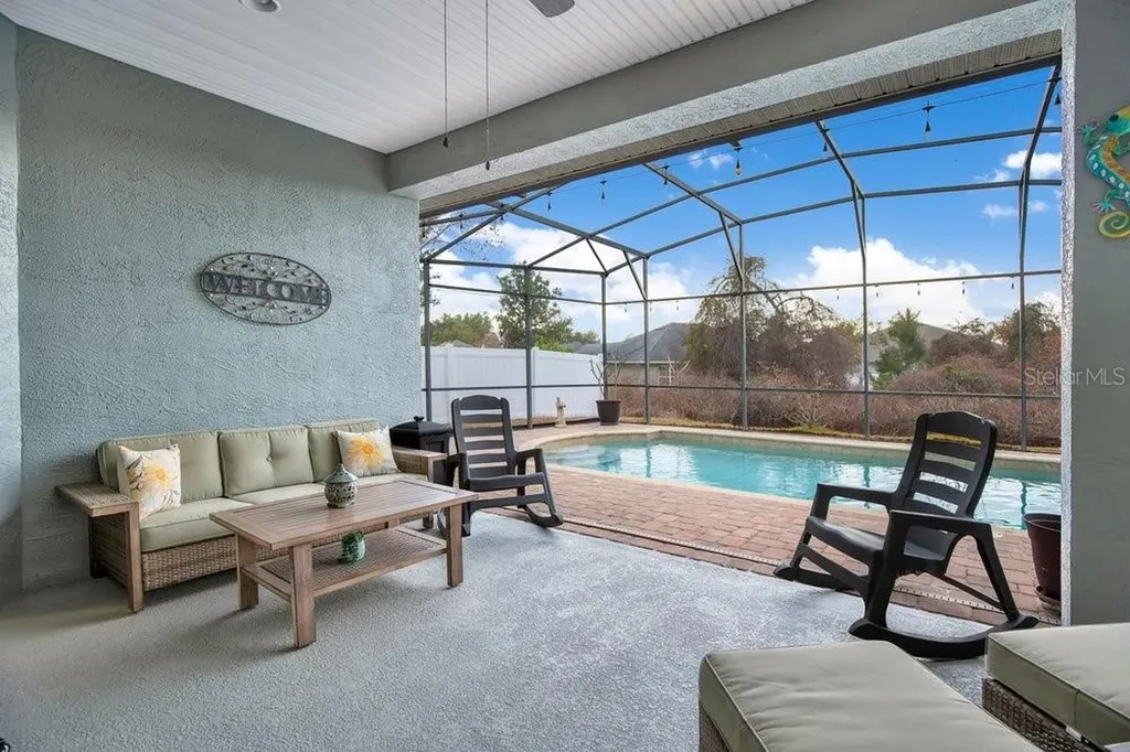 353 Hammock Oak Circle Debary FL 32713