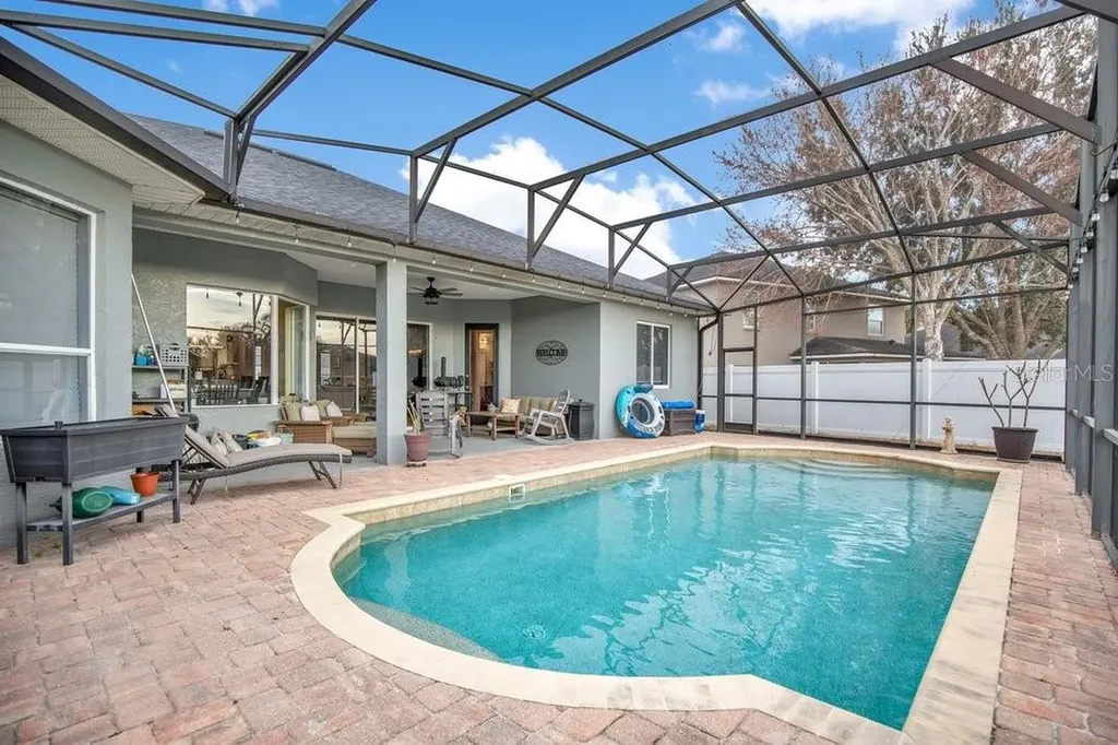 353 Hammock Oak Circle Debary FL 32713