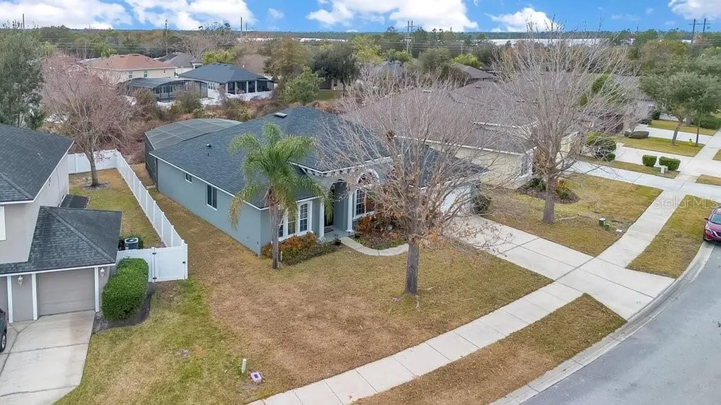 353 Hammock Oak Circle Debary FL 32713