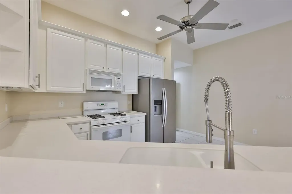 2119 Grantham Greens Drive Sun City Center FL 33573