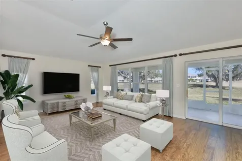 2119 Grantham Greens Drive Sun City Center FL 33573