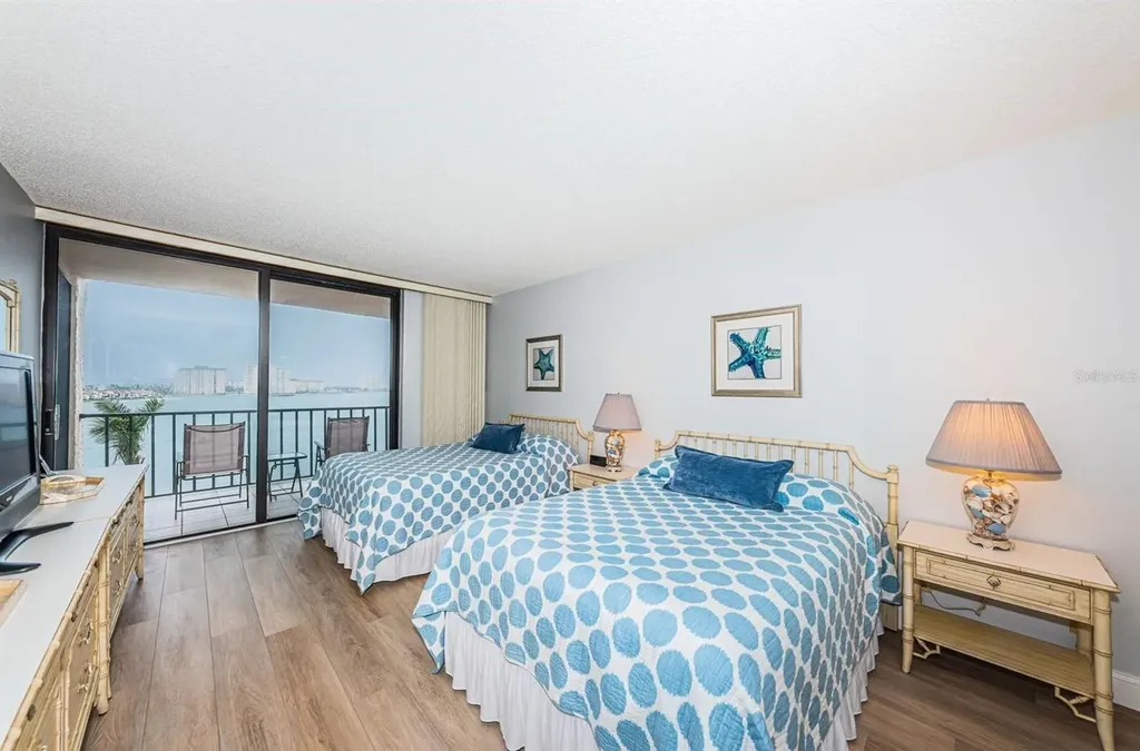 6218 Palma Del Mar Boulevard S St Petersburg FL 33715