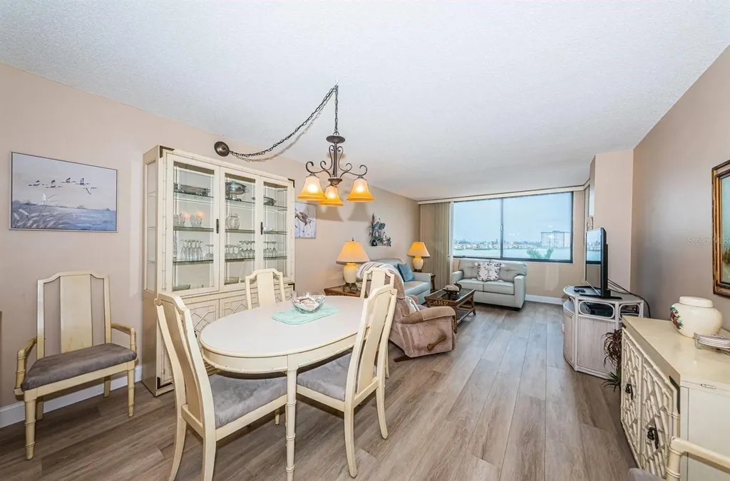 6218 Palma Del Mar Boulevard S St Petersburg FL 33715