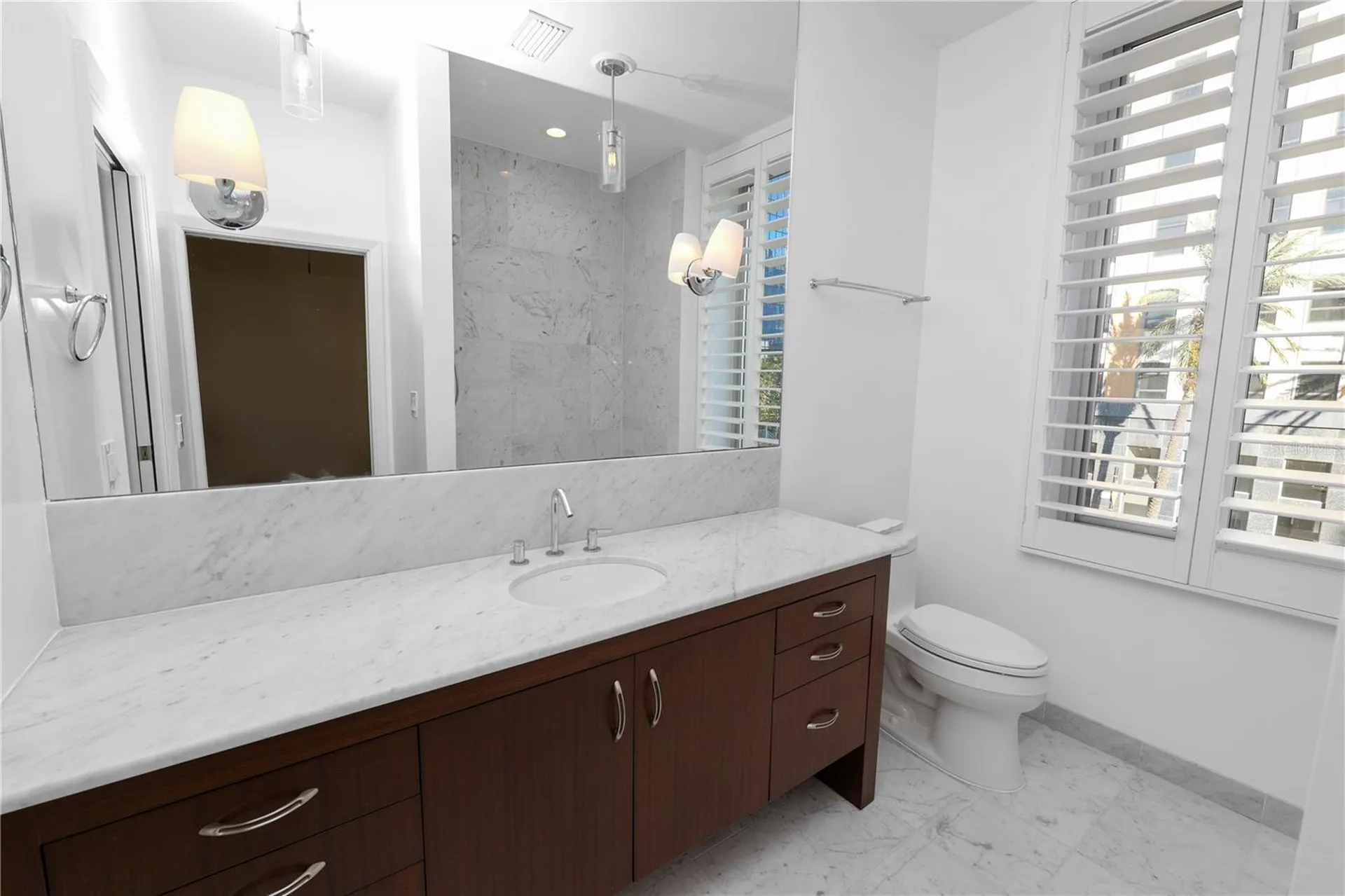 405 Central Avenue St Petersburg FL 33701