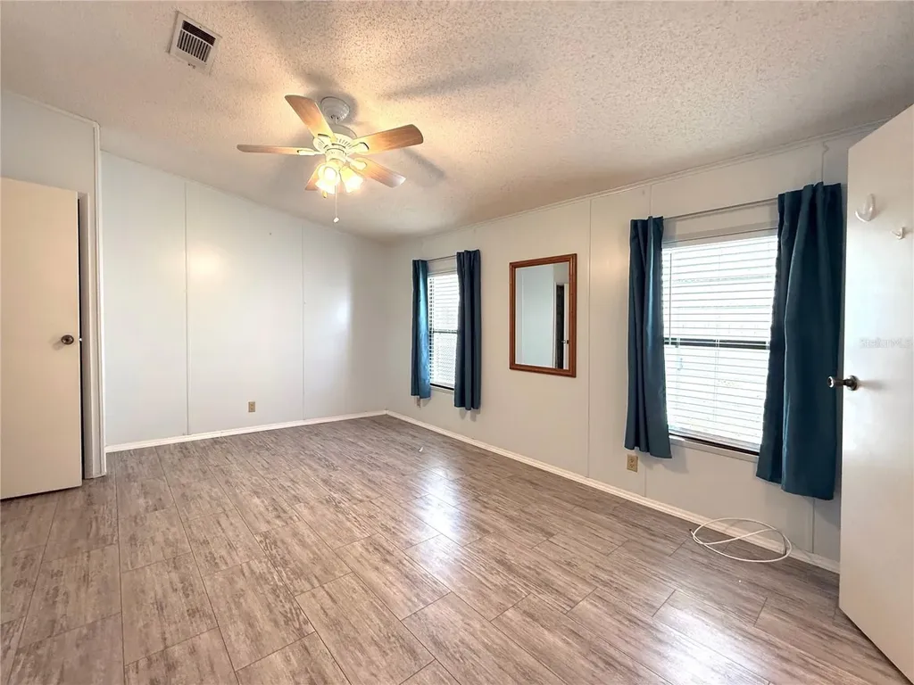 108 N Saint George Circle Apollo Beach FL 33572