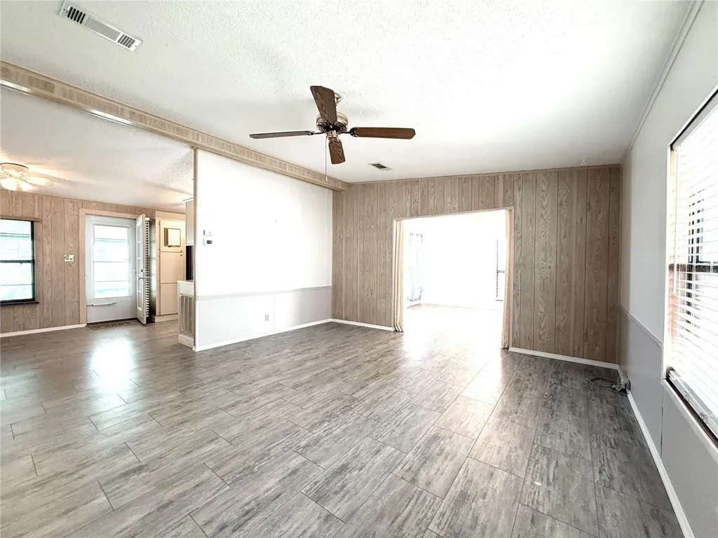 108 N Saint George Circle Apollo Beach FL 33572