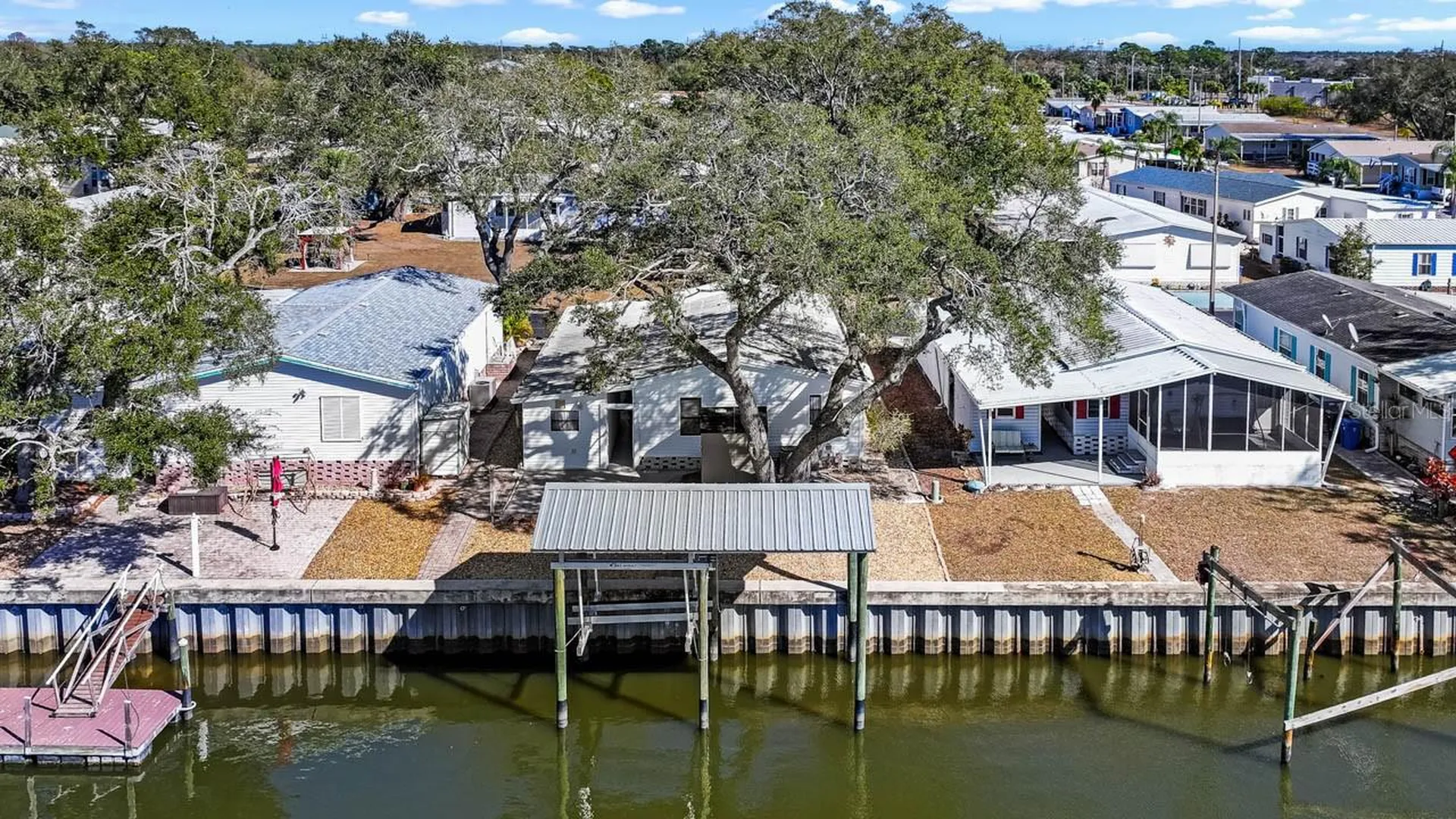108 N Saint George Circle Apollo Beach FL 33572