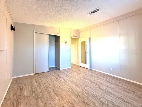 108 N Saint George Circle Apollo Beach FL 33572