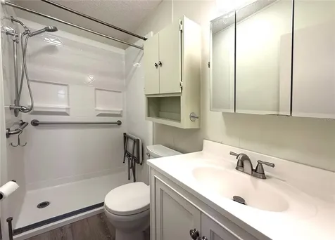 108 N Saint George Circle Apollo Beach FL 33572
