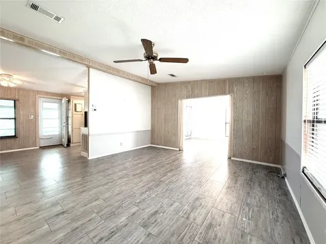 108 N Saint George Circle Apollo Beach FL 33572