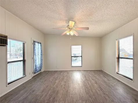 108 N Saint George Circle Apollo Beach FL 33572