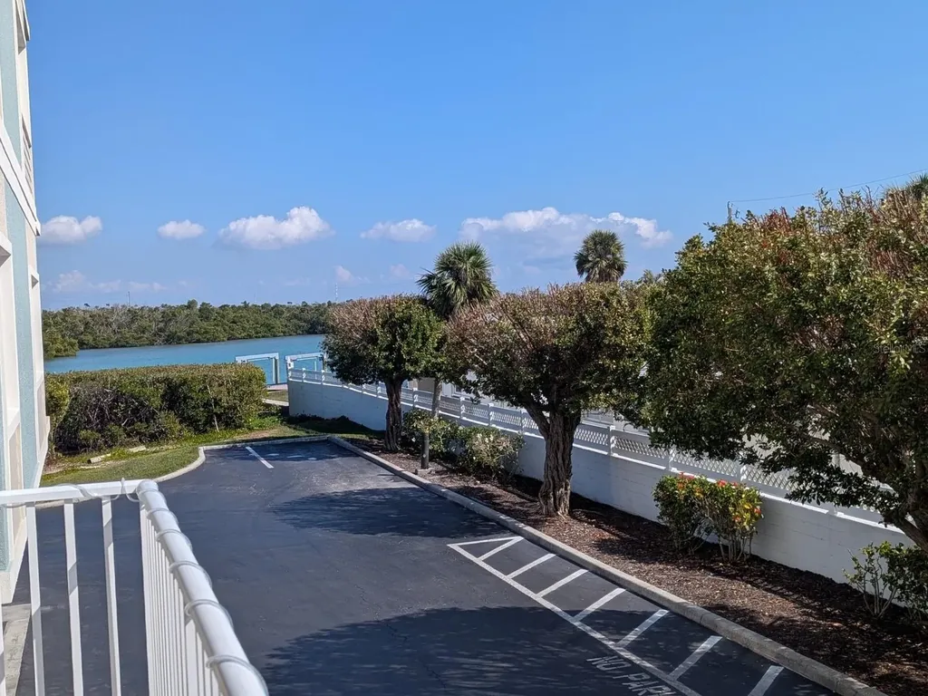 2245 N Beach Road Englewood FL 34223