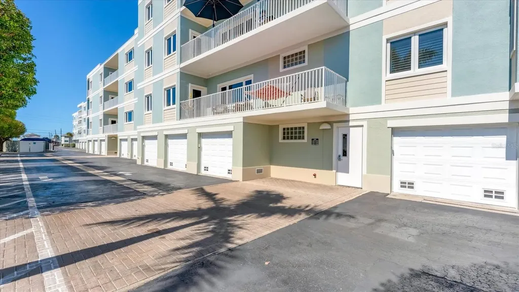 2245 N Beach Road Englewood FL 34223