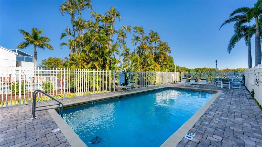 2245 N Beach Road Englewood FL 34223
