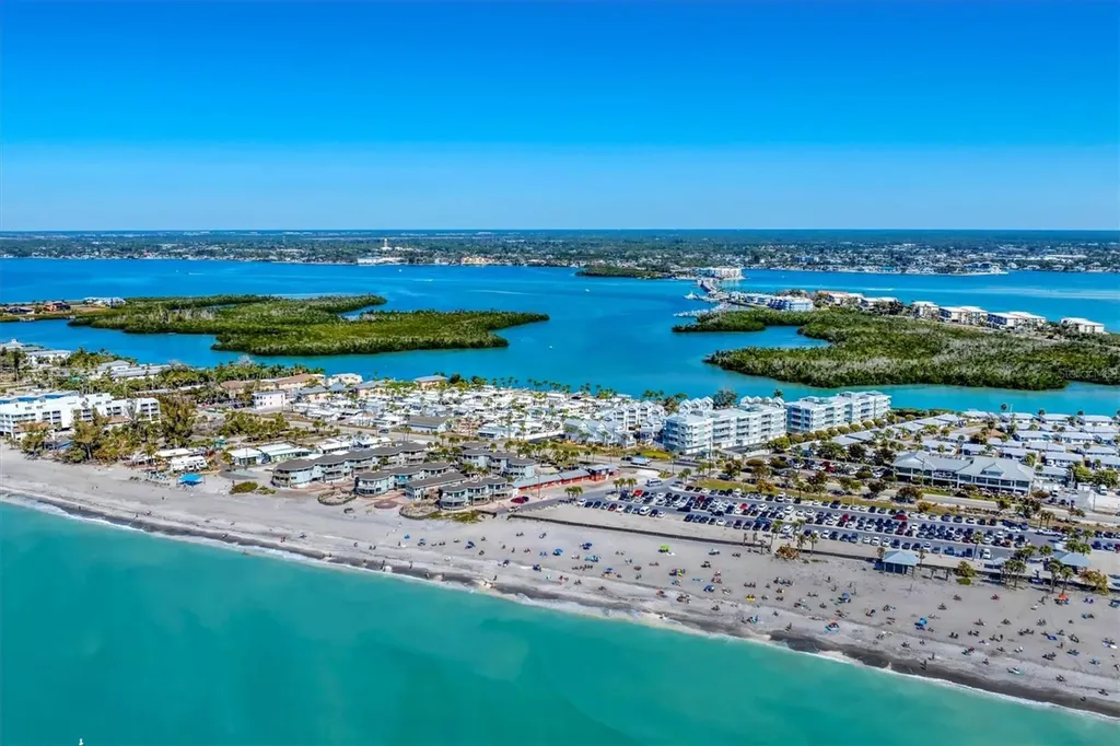 2245 N Beach Road Englewood FL 34223