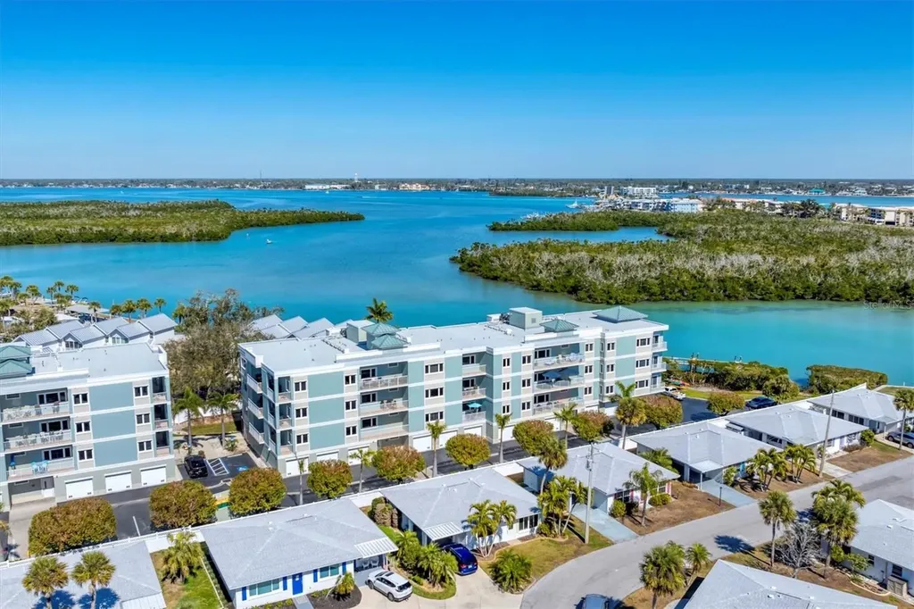 2245 N Beach Road Englewood FL 34223