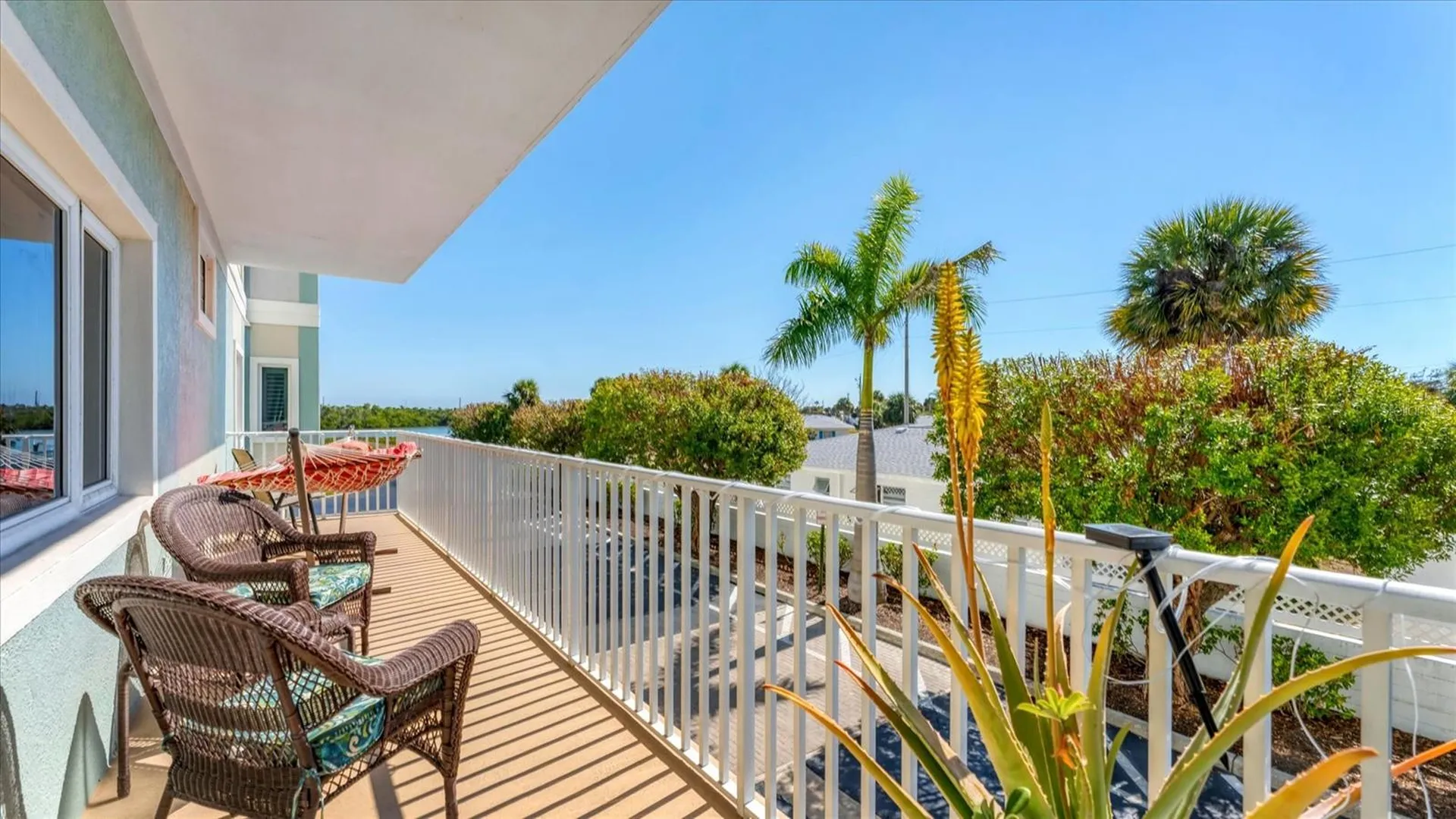 2245 N Beach Road Englewood FL 34223