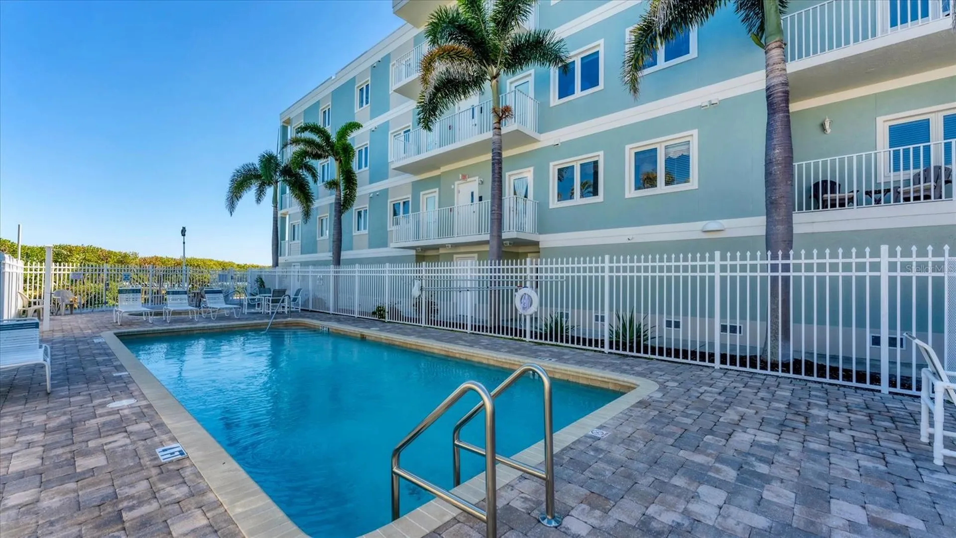 2245 N Beach Road Englewood FL 34223